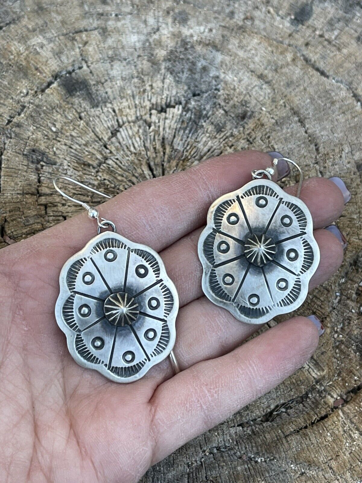 Beautiful Sterling Silver Open Ranch Circle Concho Dangle Earrings Chimney Butte