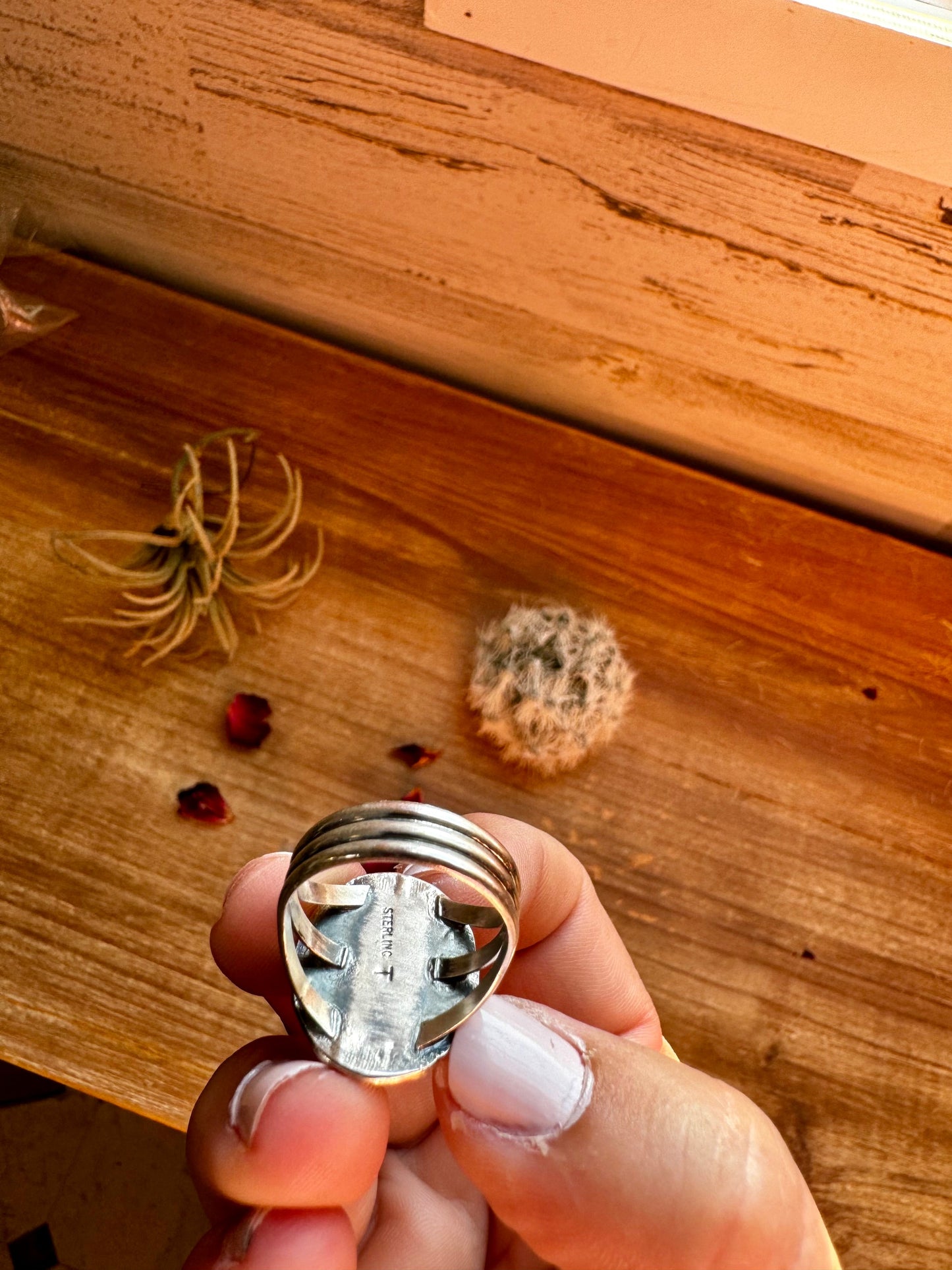 Ring size 8 1/2 - pink conch and sterling silver