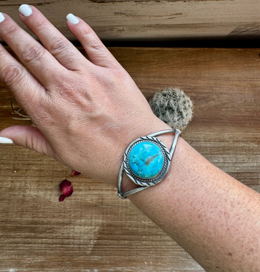 Cuff - Sterling silver Cuff Bracelet with Kingman turquoise