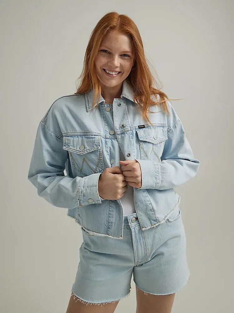 NEW Genuine Wrangler Women's Distressed Crop Denim Shacket - Icy Blue