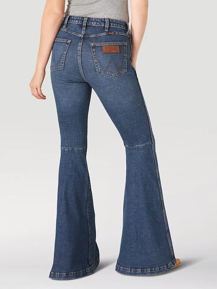 NEW Genuine Wrangler Women's Retro High Rise Trumpet Flare Jean