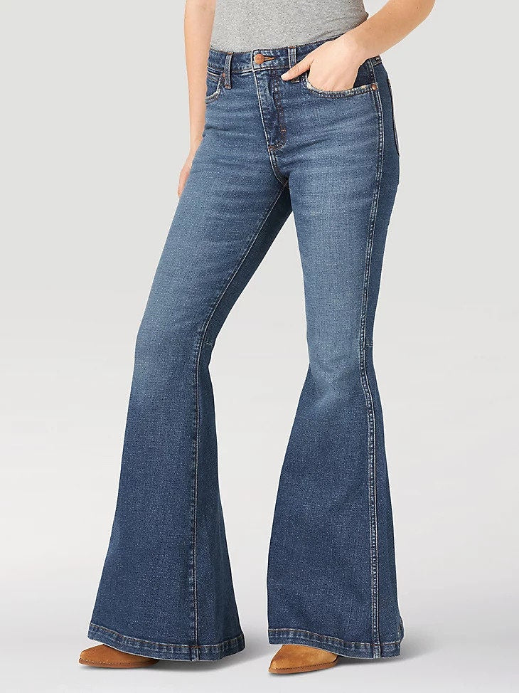 NEW Genuine Wrangler Women's Retro High Rise Trumpet Flare Jean