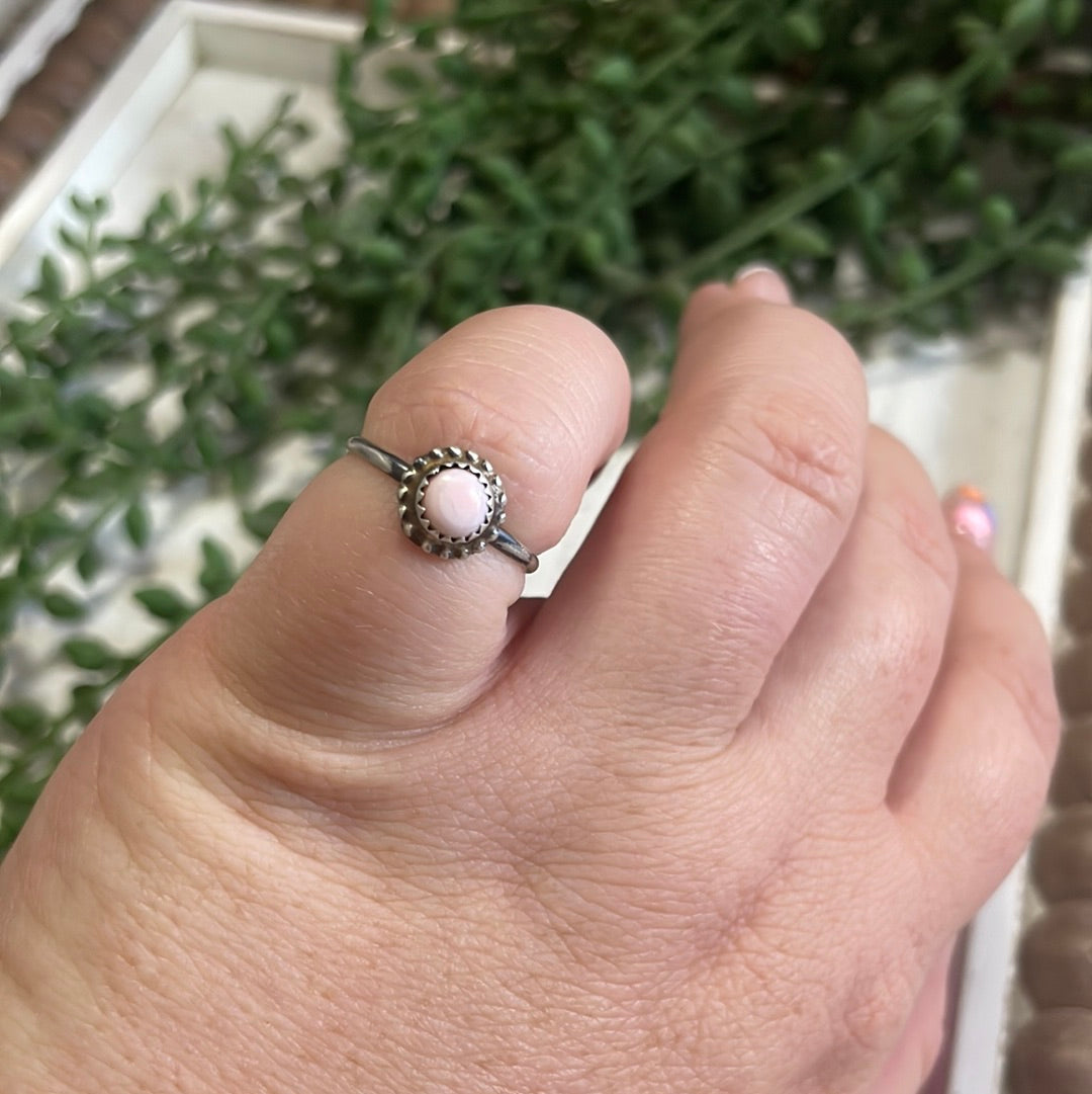 Dainty Beautiful Navajo Sterling Silver & Pink Conch Dot Ring