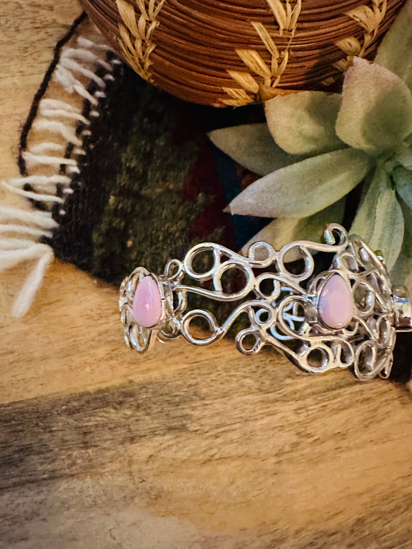 Navajo Queen Pink Conch Shell & Sterling Silver Cuff Bracelet